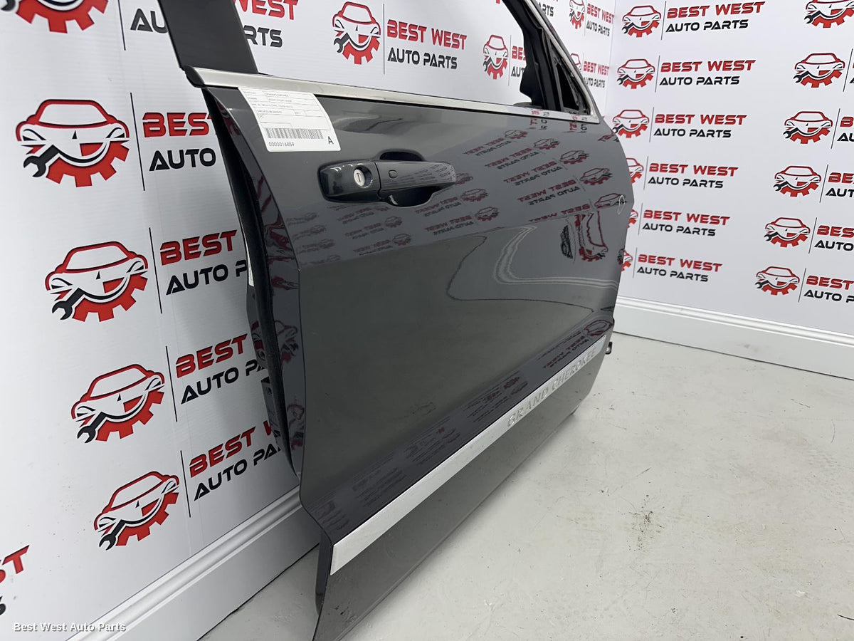 2011 JEEP GRANDCHEROKEE Right Front Door