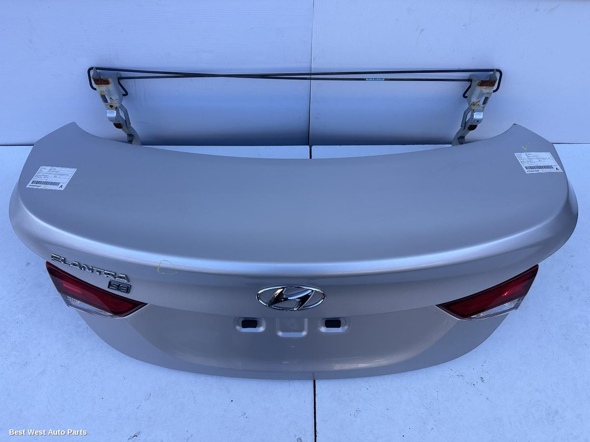 2015 HYUNDAI ELANTRA Bootlid/Tailgate
