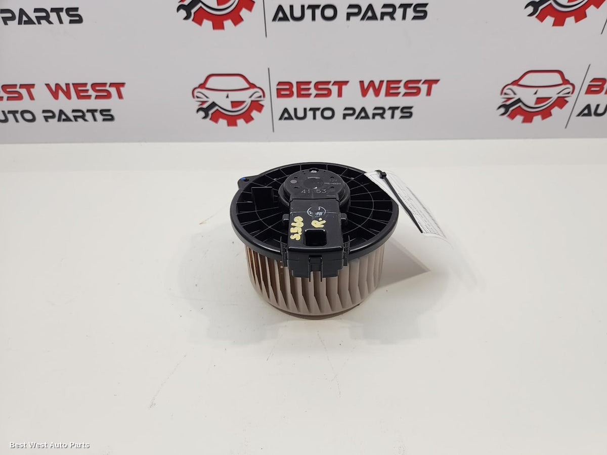 2019 MITSUBISHI PAJERO Heater Fan Motor