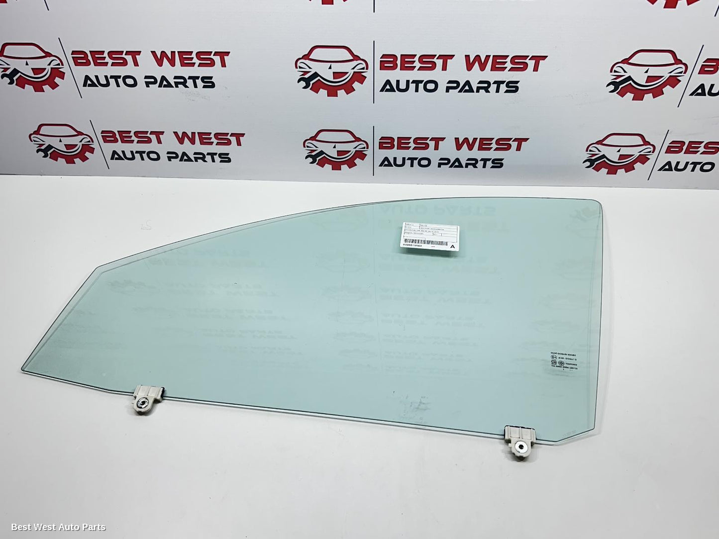 2021 MITSUBISHI TRITON Left Front Door Window