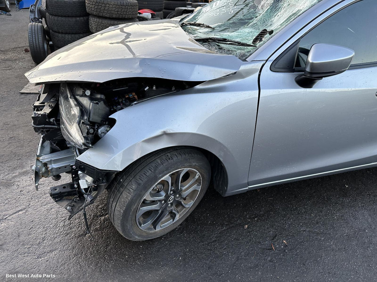 2019 MAZDA 2 Left Taillight