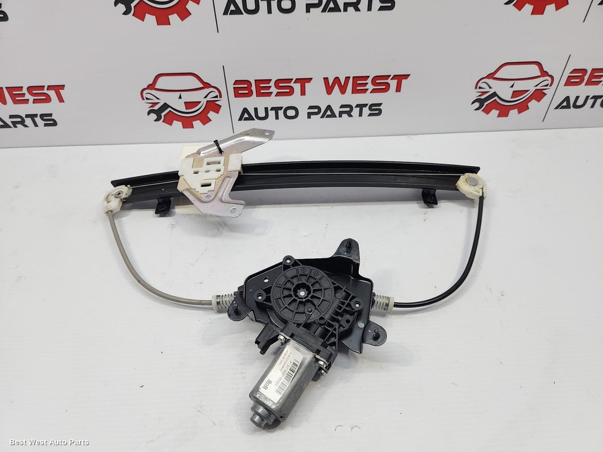 2020 MG MG3 Right Front Window Reg/Motor