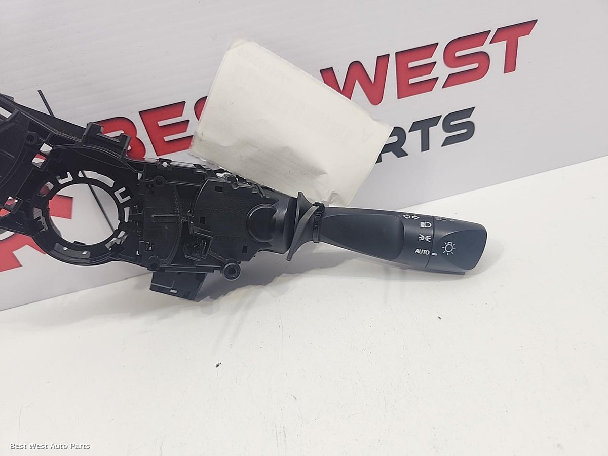 2018 TOYOTA HILUX Combination Switch