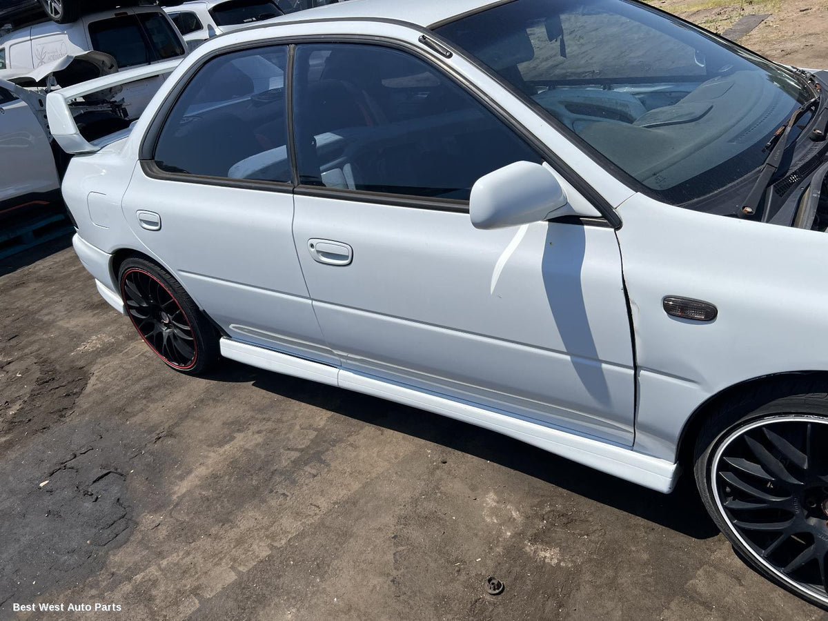 2000 SUBARU IMPREZA Right Front Door