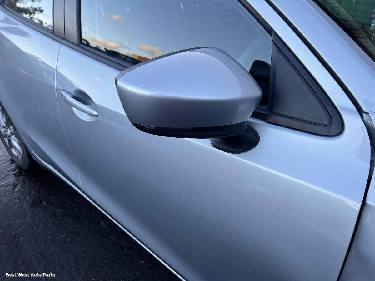 2020 MAZDA 2 Right Driveshaft