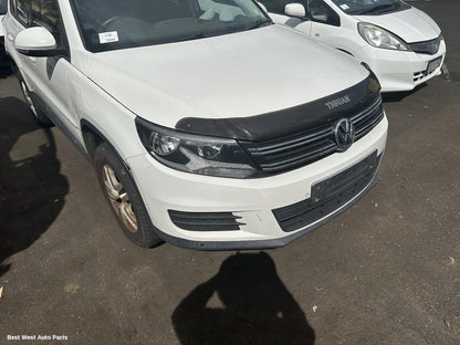 2012 VOLKSWAGEN TIGUAN Right Taillight
