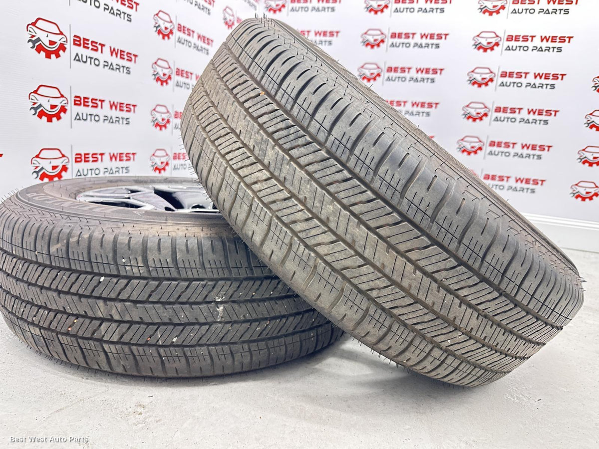 2024 TOYOTA HILUX Wheel Mag