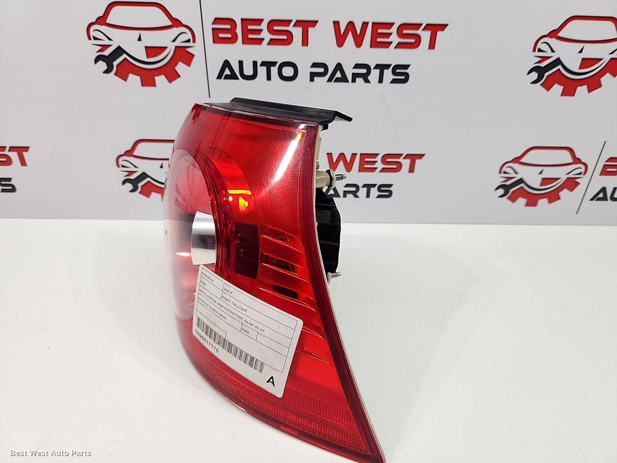 2008 VOLKSWAGEN GOLF Right Taillight