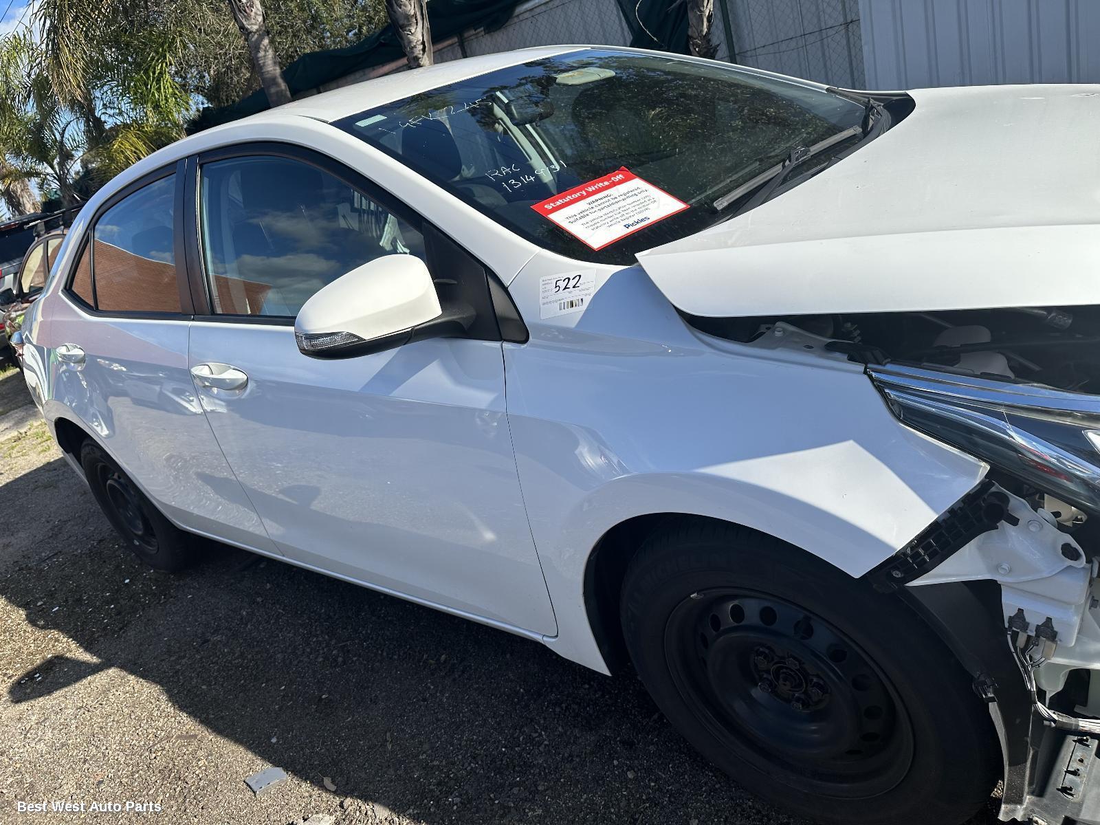 2017 TOYOTA COROLLA Right Guard