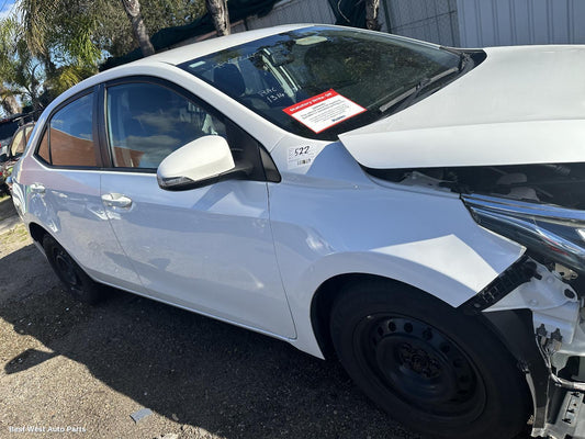 2017 TOYOTA COROLLA Right Guard