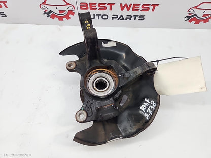 2017 TOYOTA COROLLA Right Front Hub Assembly