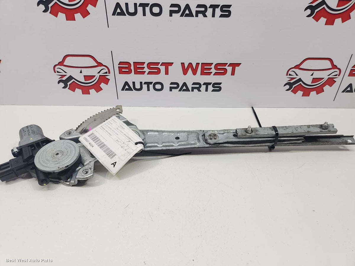 2014 MITSUBISHI MIRAGE Right Front Window Reg/Motor