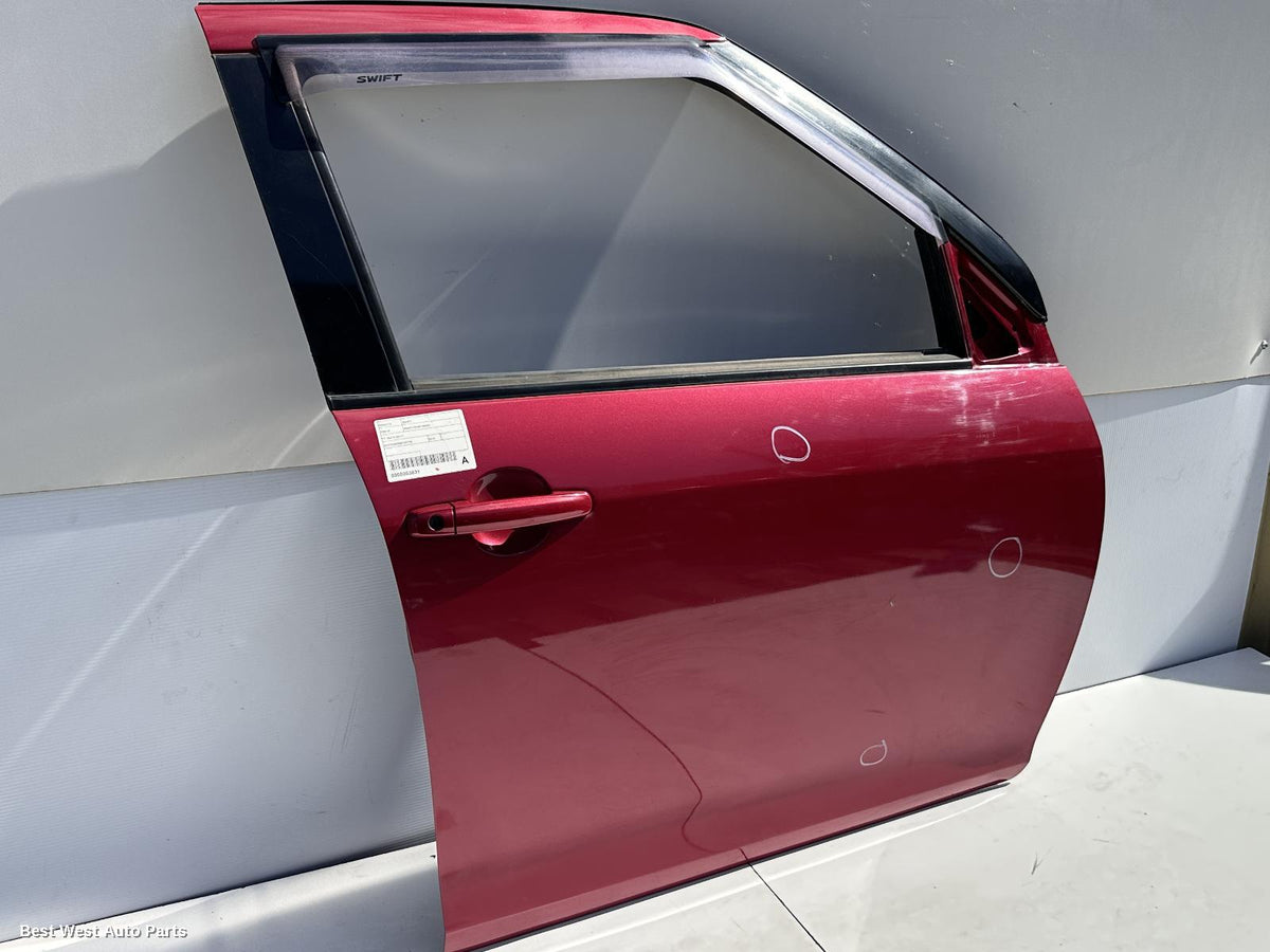 2013 SUZUKI SWIFT Right Front Door