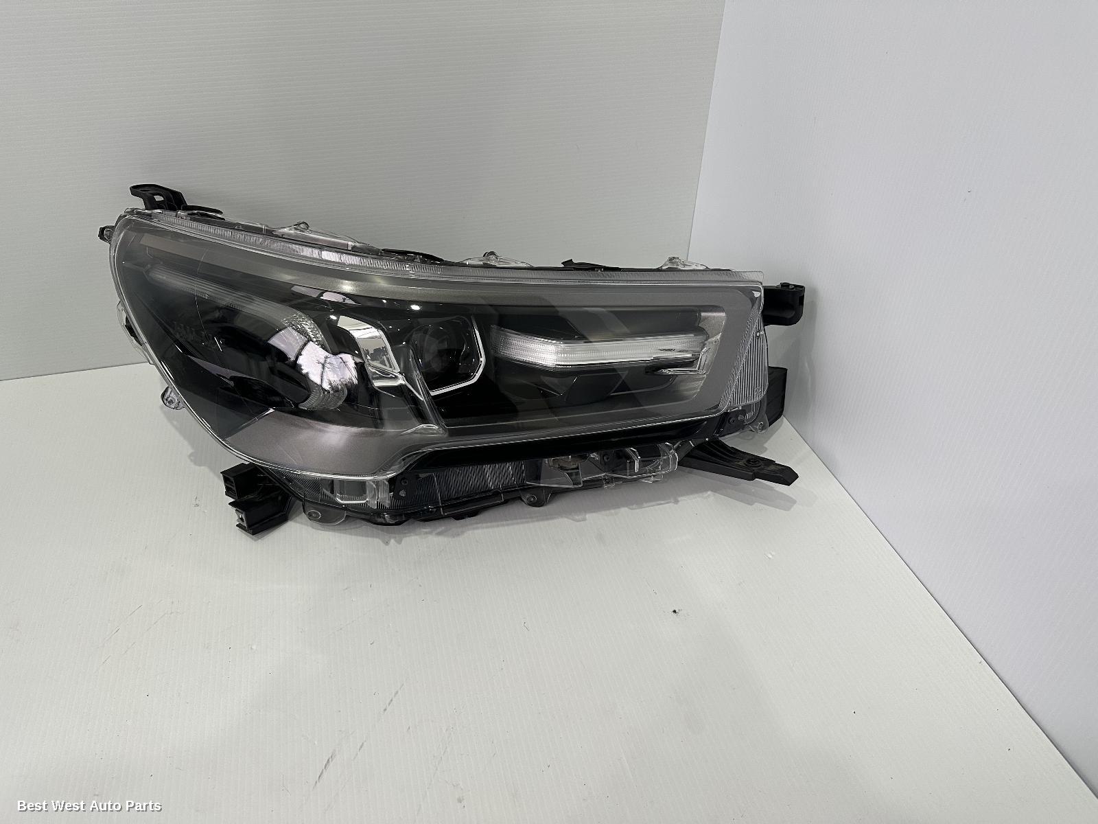 2024 TOYOTA HILUX Right Headlamp