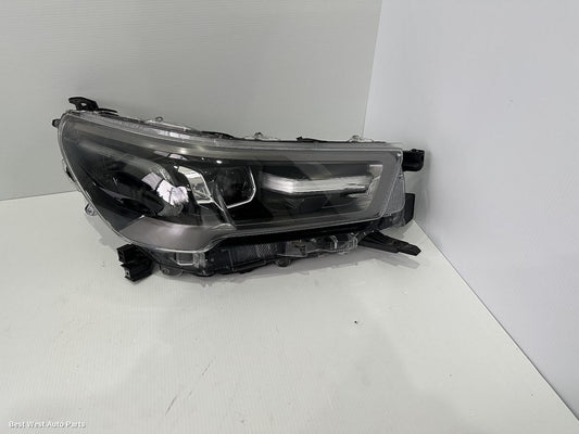 2024 TOYOTA HILUX Right Headlamp