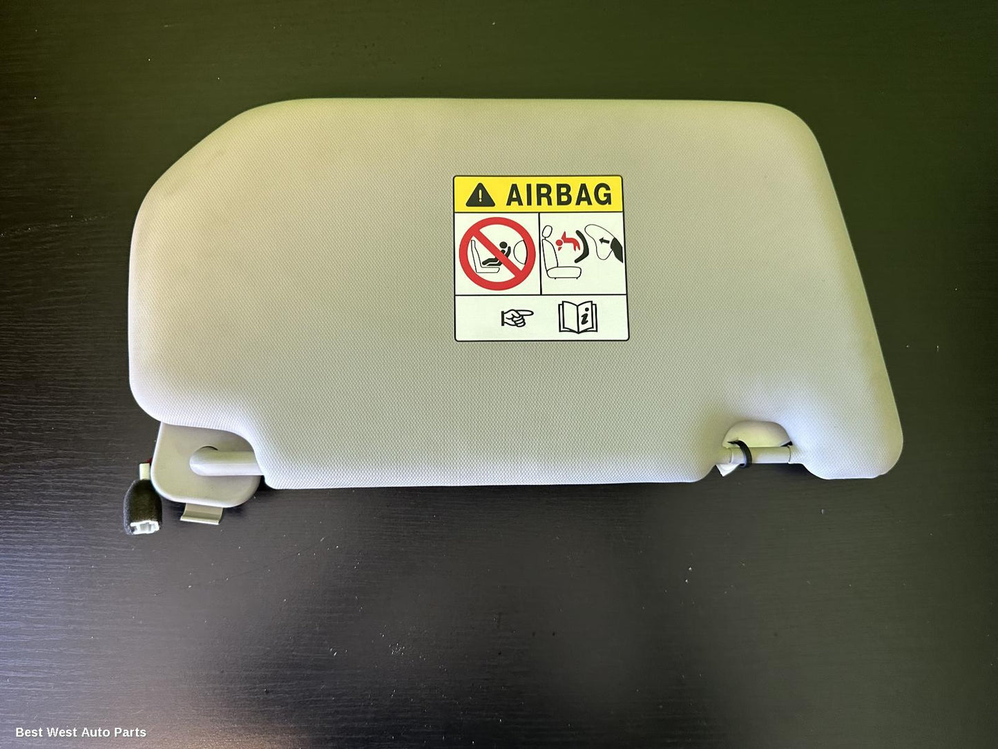 2023 MITSUBISHI OUTLANDER Sunvisor