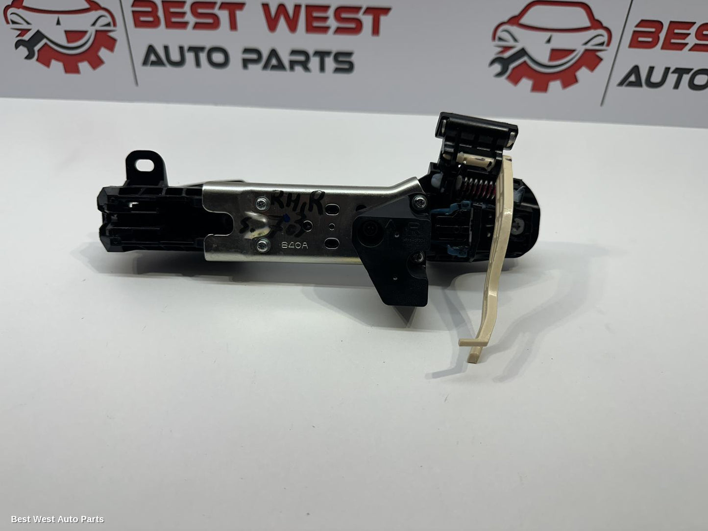 2024 TOYOTA HILUX Door Handle