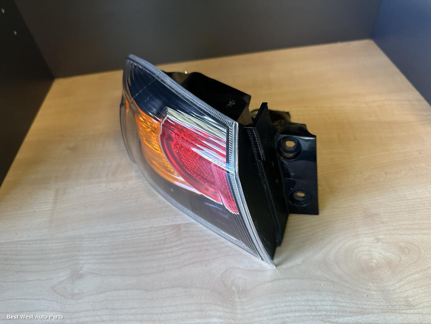 2011 MITSUBISHI LANCER Left Taillight