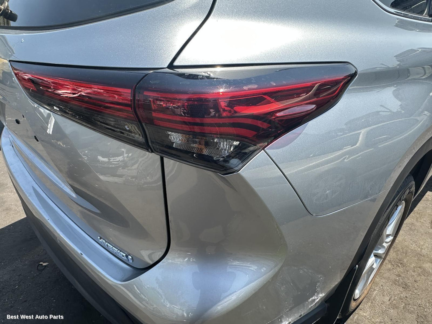 2022 TOYOTA KLUGER Right Taillight