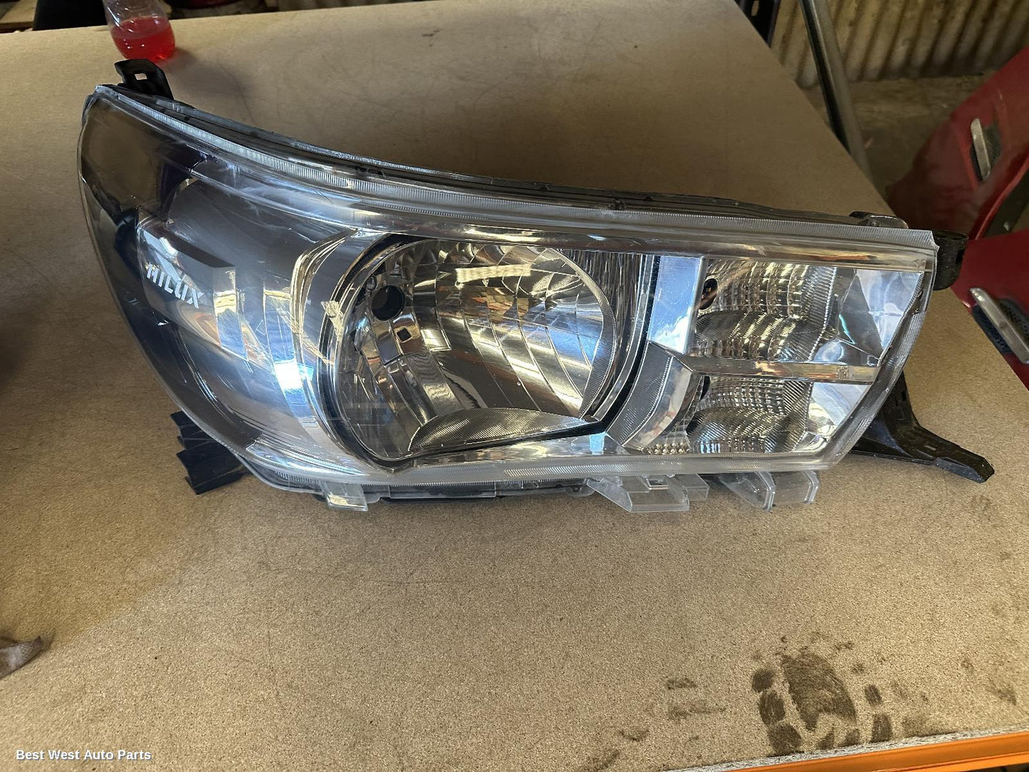 2018 TOYOTA HILUX Right Headlamp