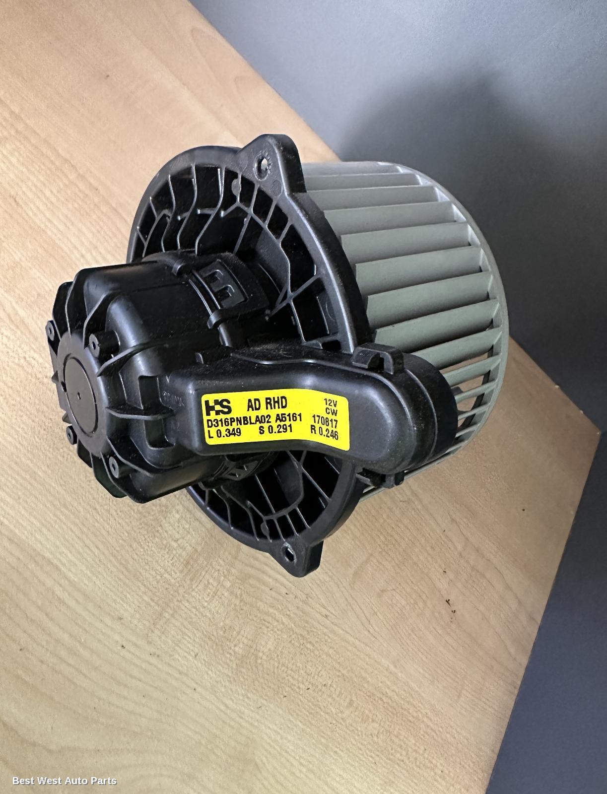 2018 HYUNDAI I30 Heater Fan Motor