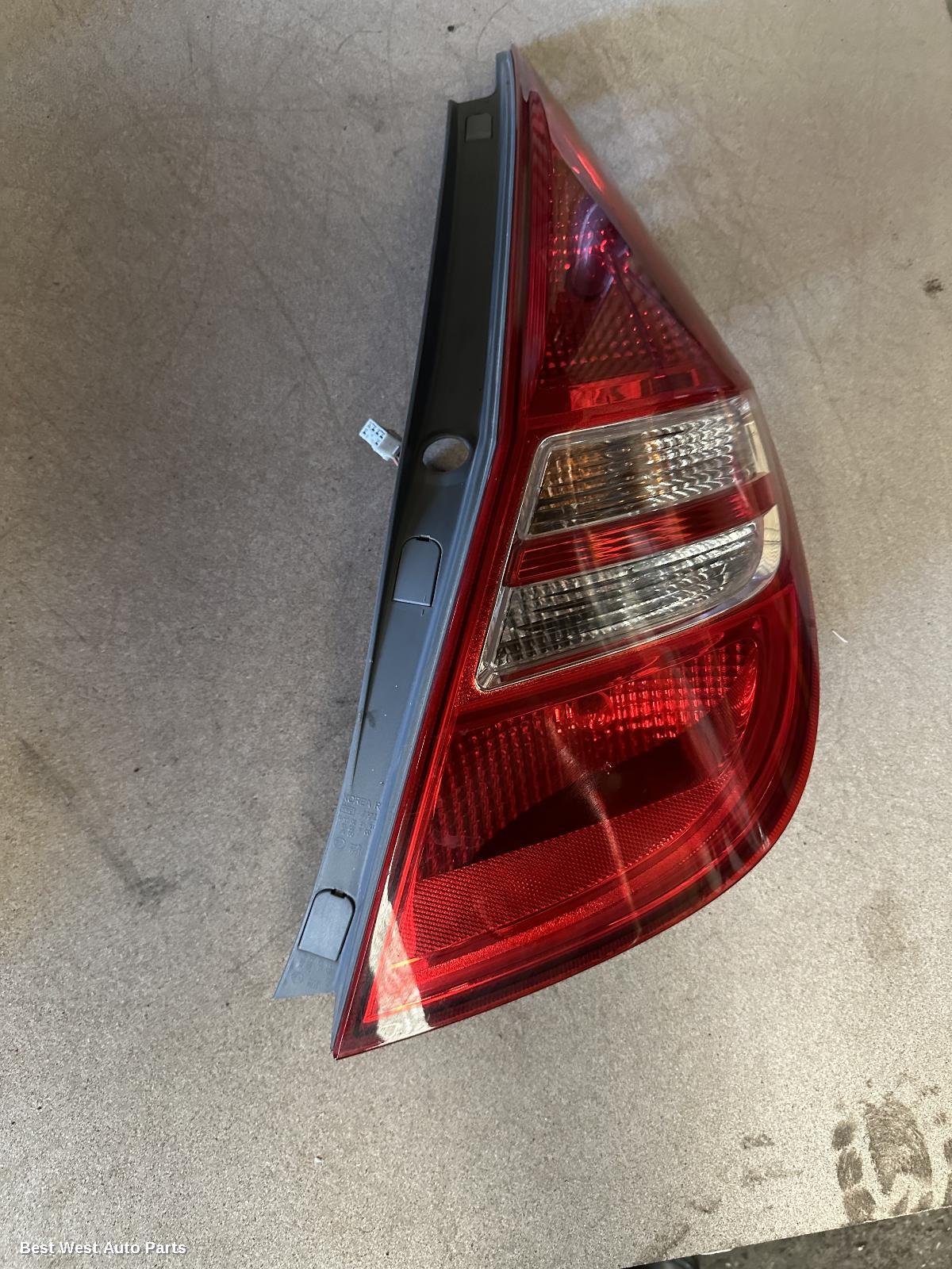 2011 HYUNDAI I30 Right Taillight