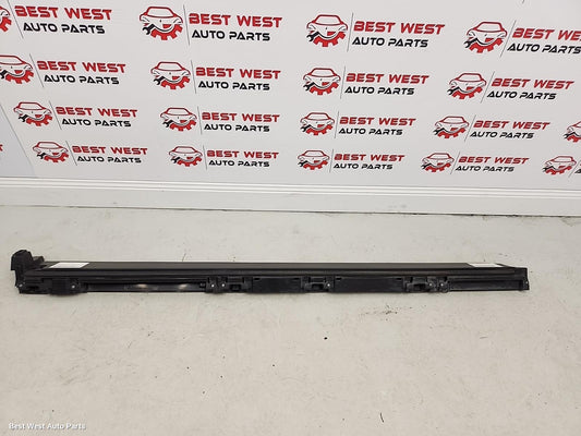 2023 MITSUBISHI OUTLANDER Side Step/Skirt