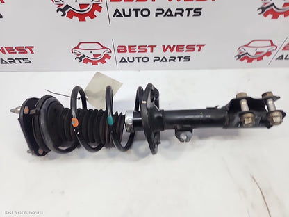 2017 TOYOTA COROLLA Right Front Strut