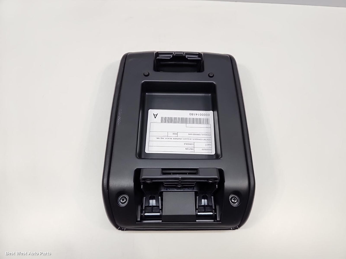 2020 MITSUBISHI TRITON Console