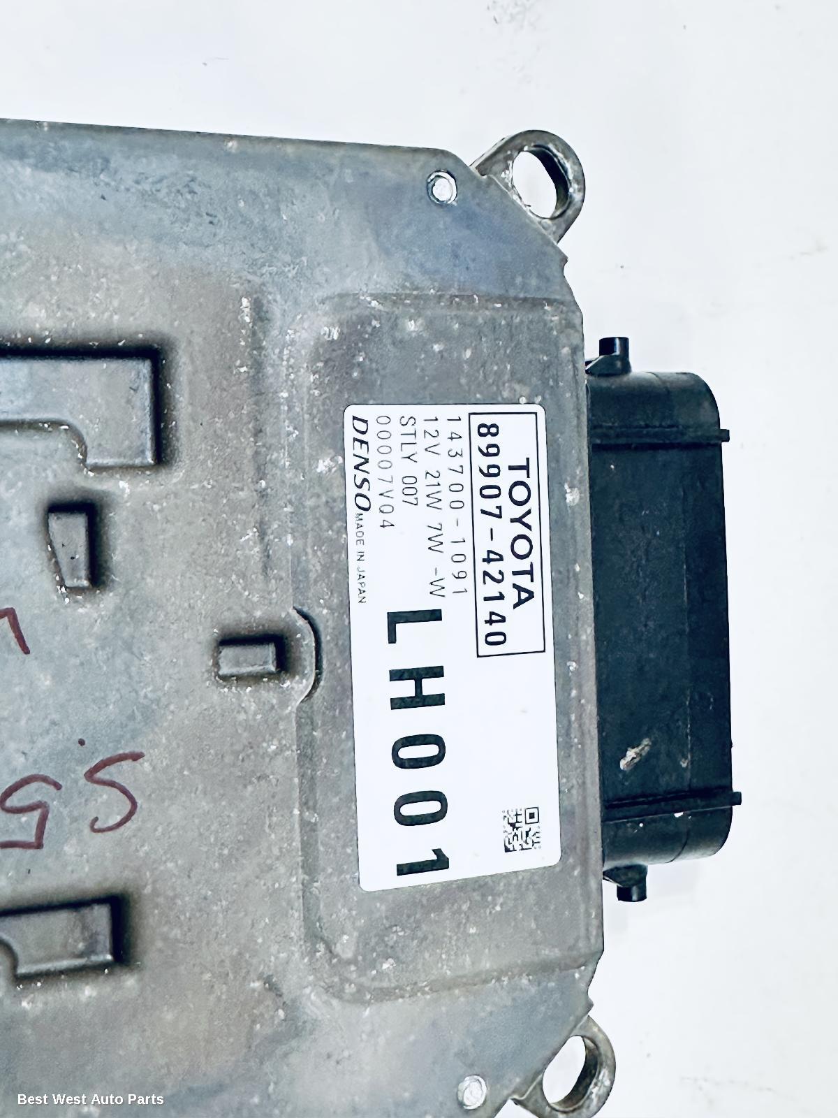 2025 TOYOTA RAV4 Left Headlamp