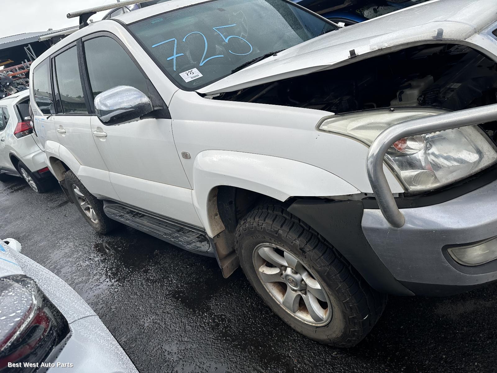2004 TOYOTA PRADO Towbar