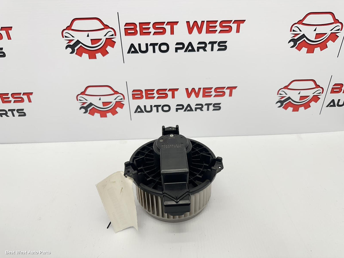 2013 TOYOTA COROLLA Heater Fan Motor