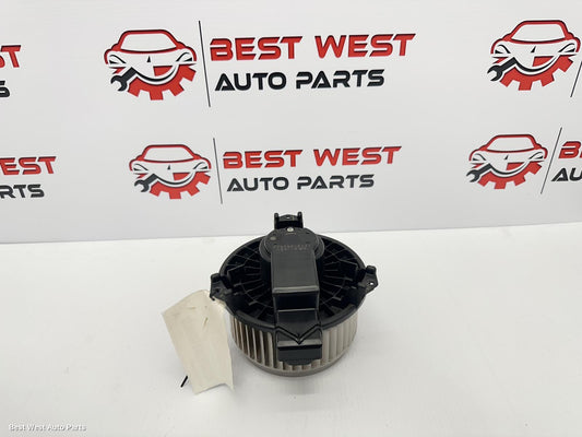 2013 TOYOTA COROLLA Heater Fan Motor