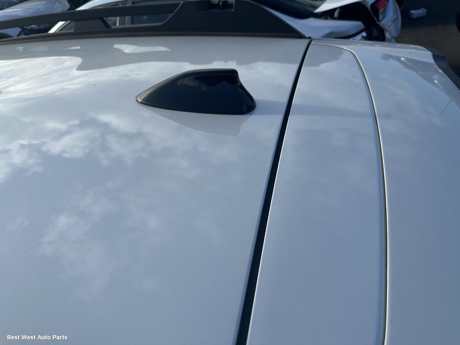 2024 SUBARU OUTBACK Antenna