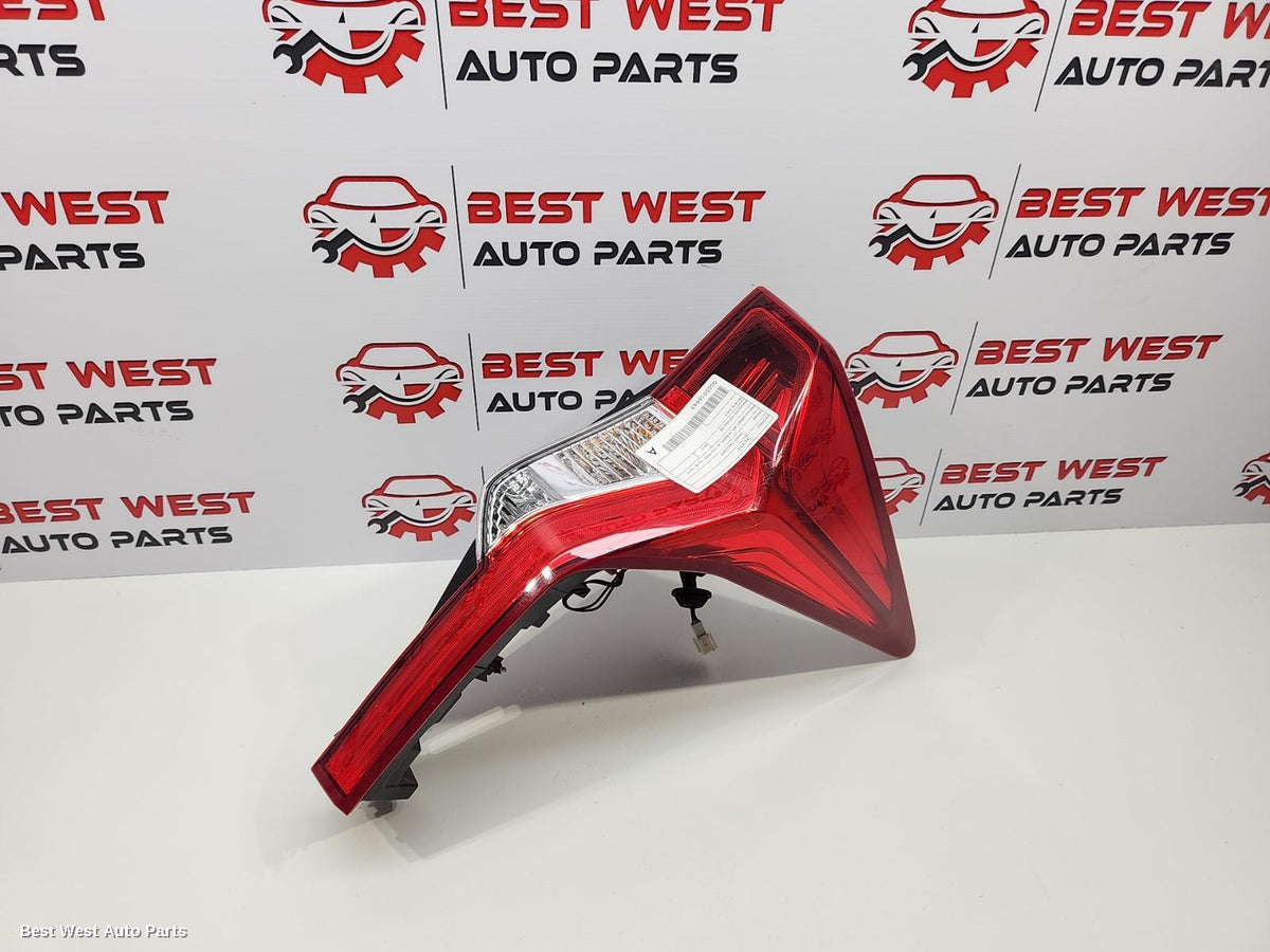 2019 MITSUBISHI PAJERO Right Taillight