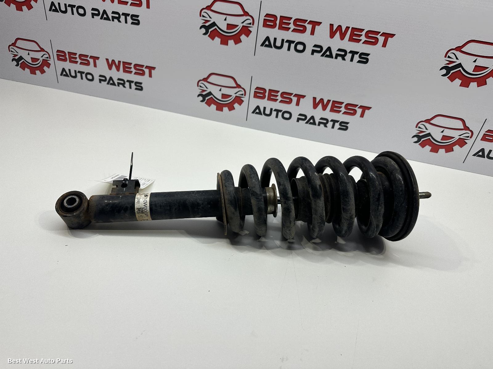 2021 MITSUBISHI TRITON Right Front Strut