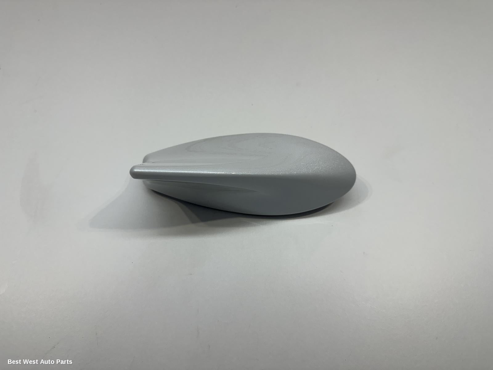2022 TOYOTA COROLLA Antenna