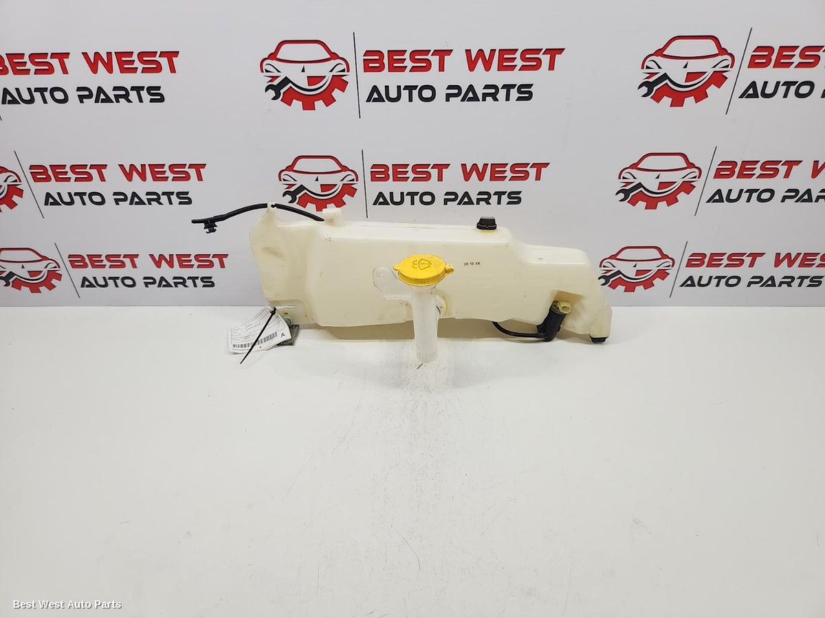 2020 ISUZU DMAX Washer Bottle
