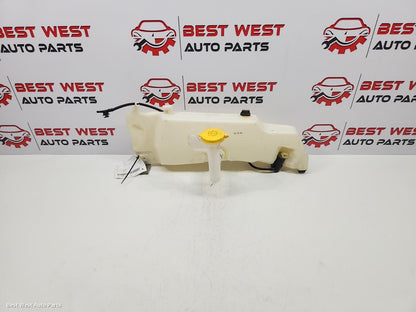 2020 ISUZU DMAX Washer Bottle