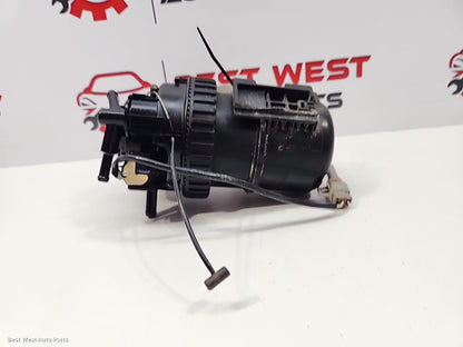 2017 TOYOTA HILUX Fuel Filter Housing