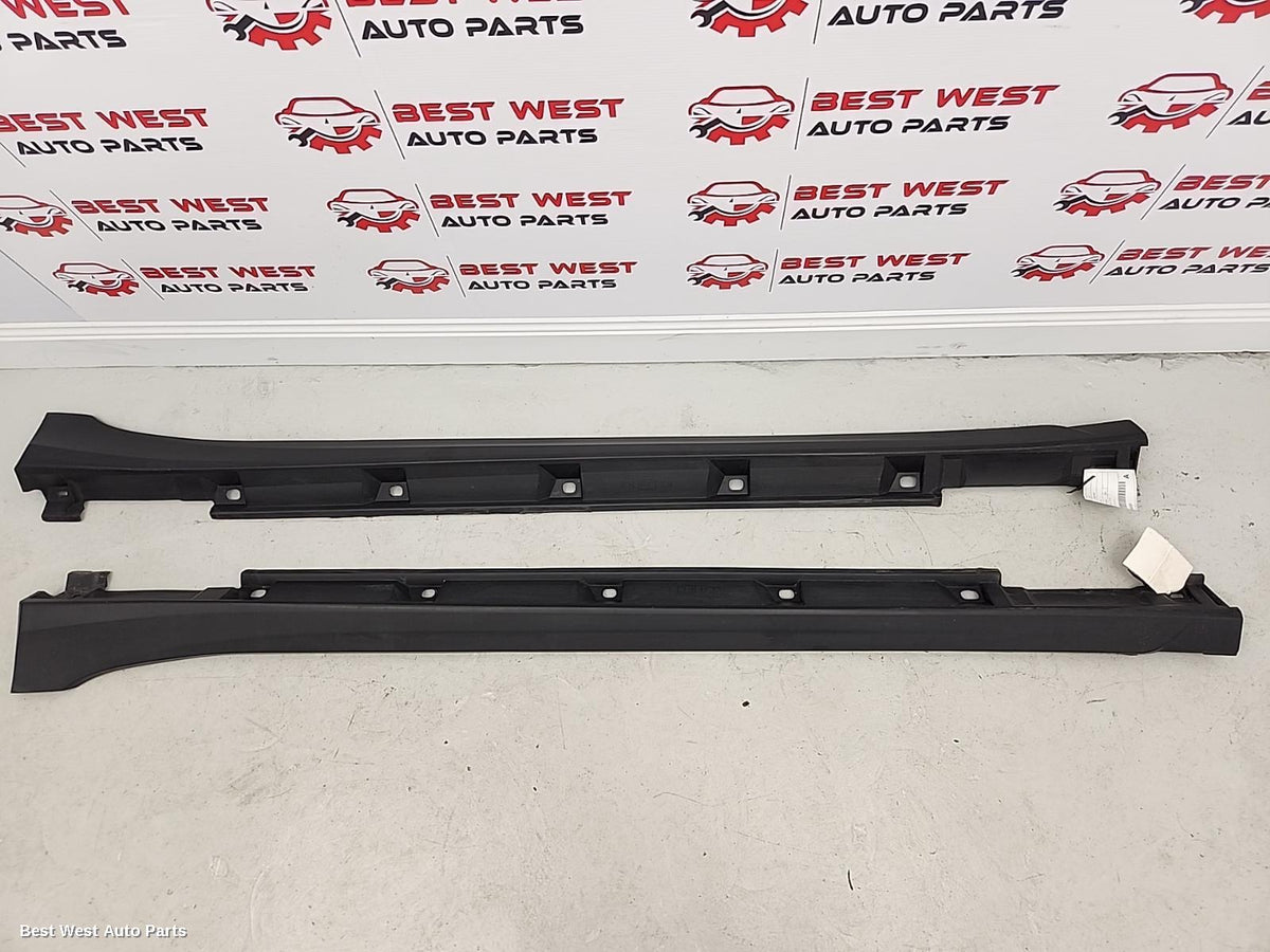 2018 SUBARU XV Side Step/Skirt