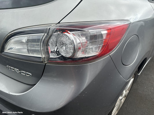 2010 MAZDA 3 Right Taillight