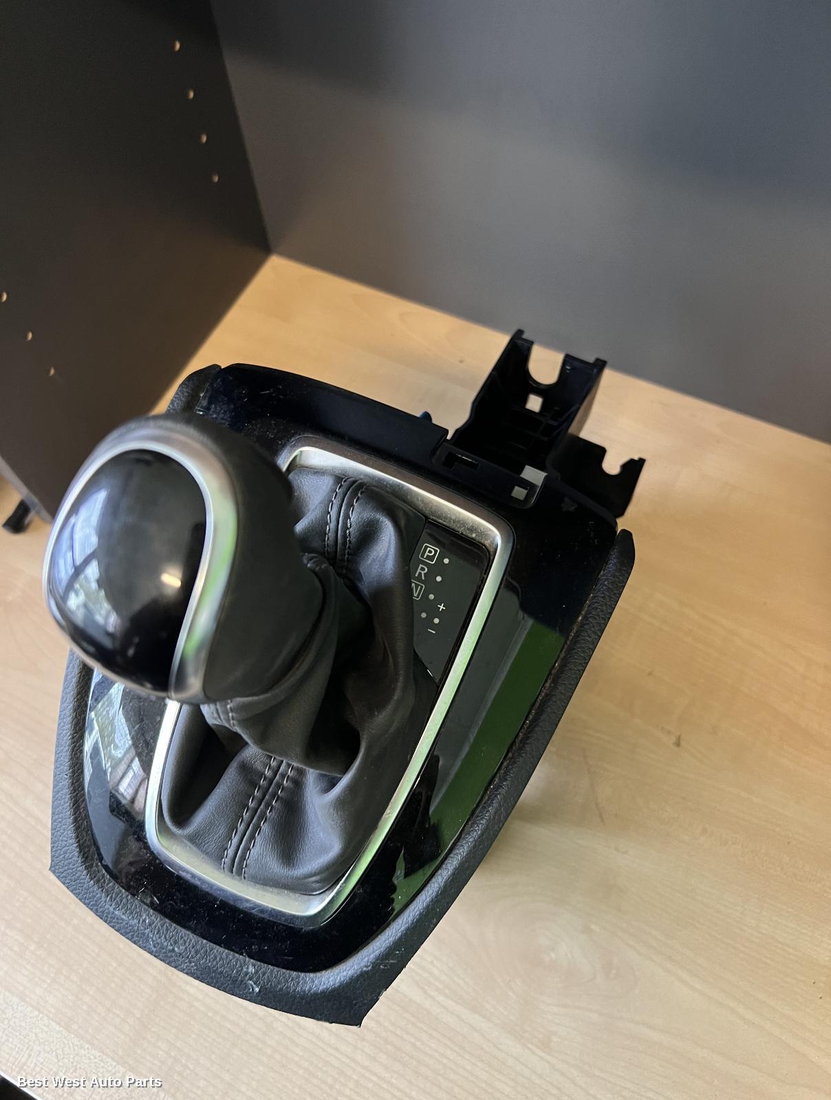 2020 NISSAN XTRAIL Gear Stick/Shifter