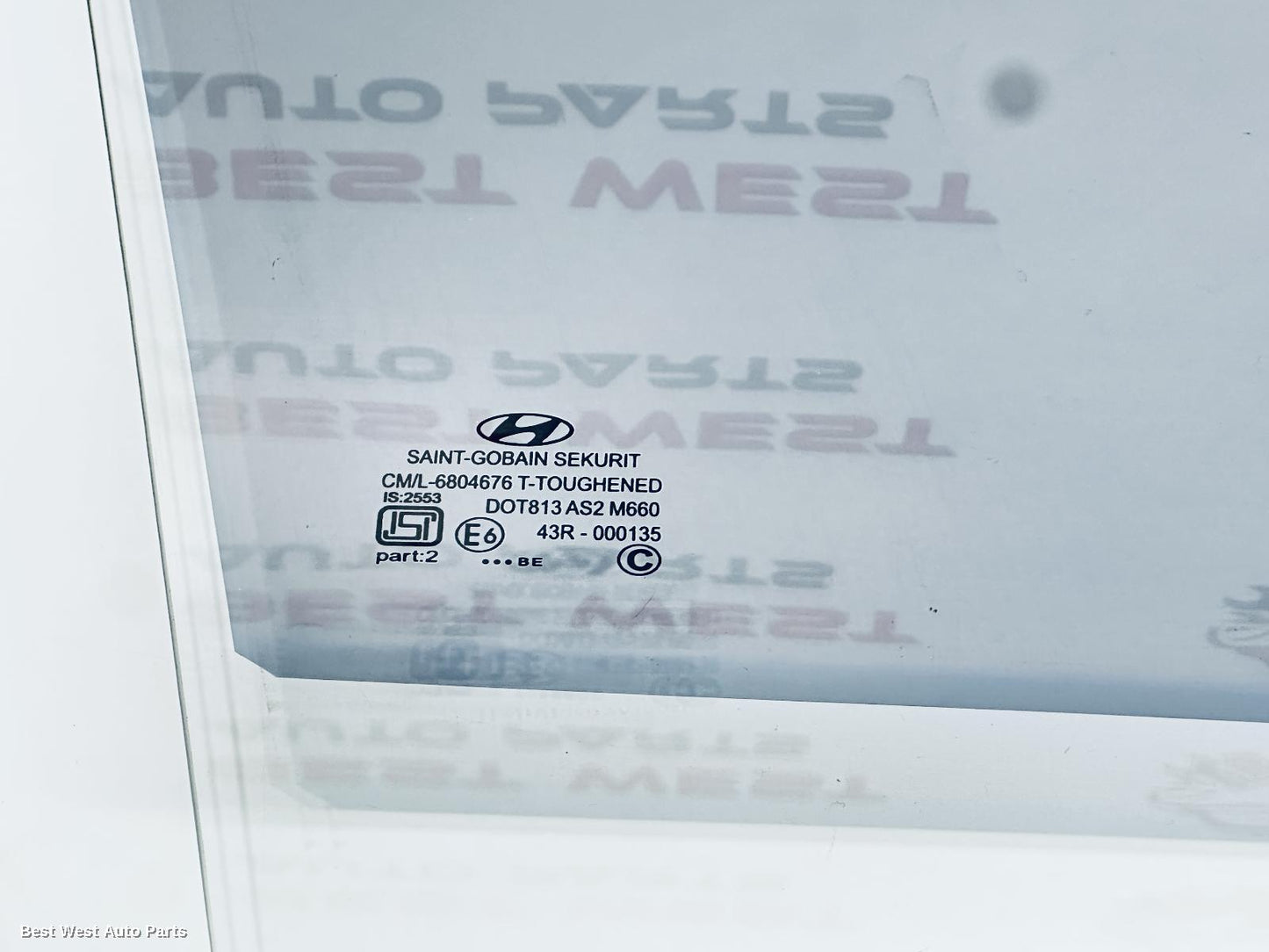 2014 HYUNDAI I20 Right Front Door Window