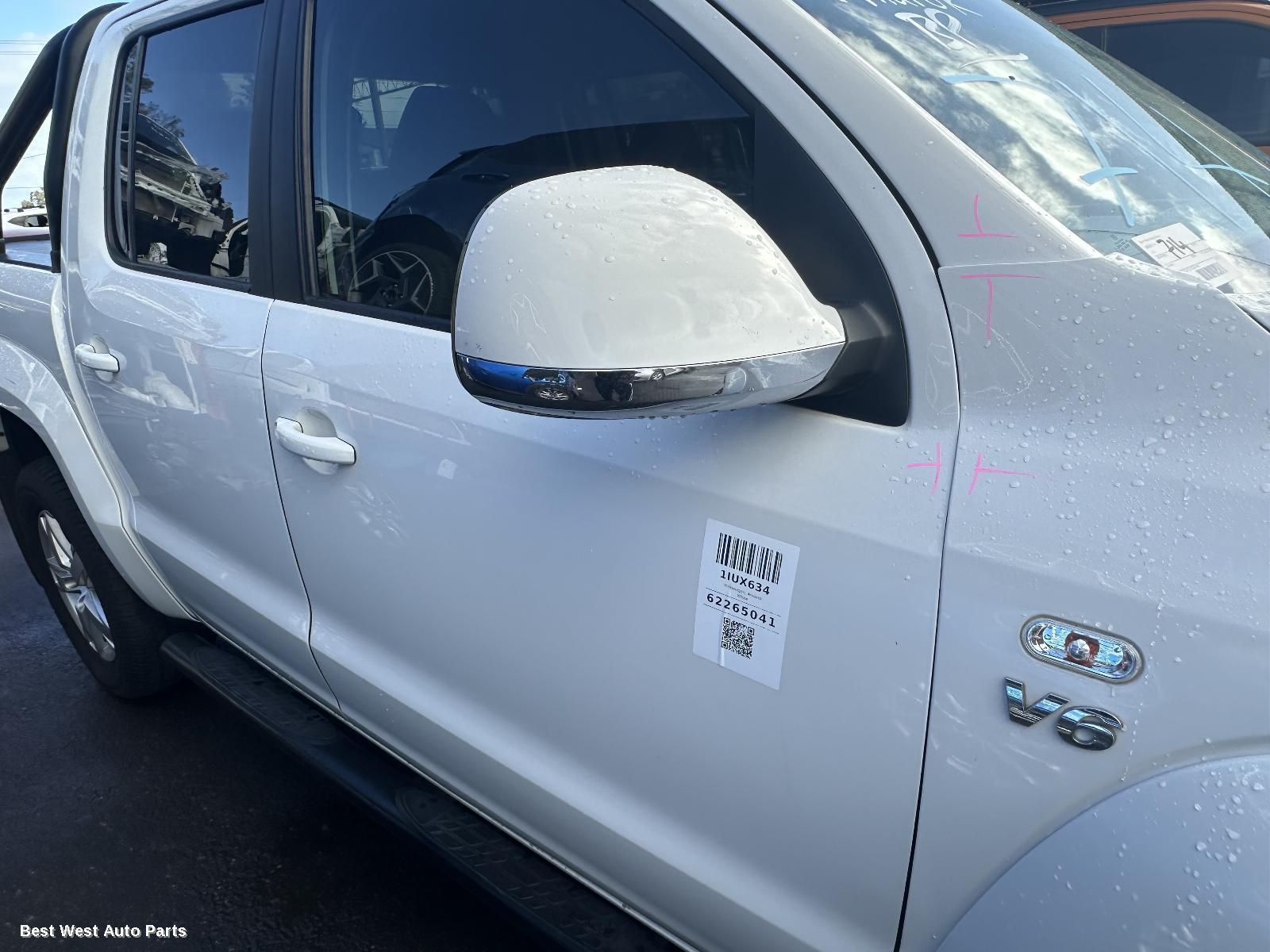 2018 VOLKSWAGEN AMAROK Right Door Mirror