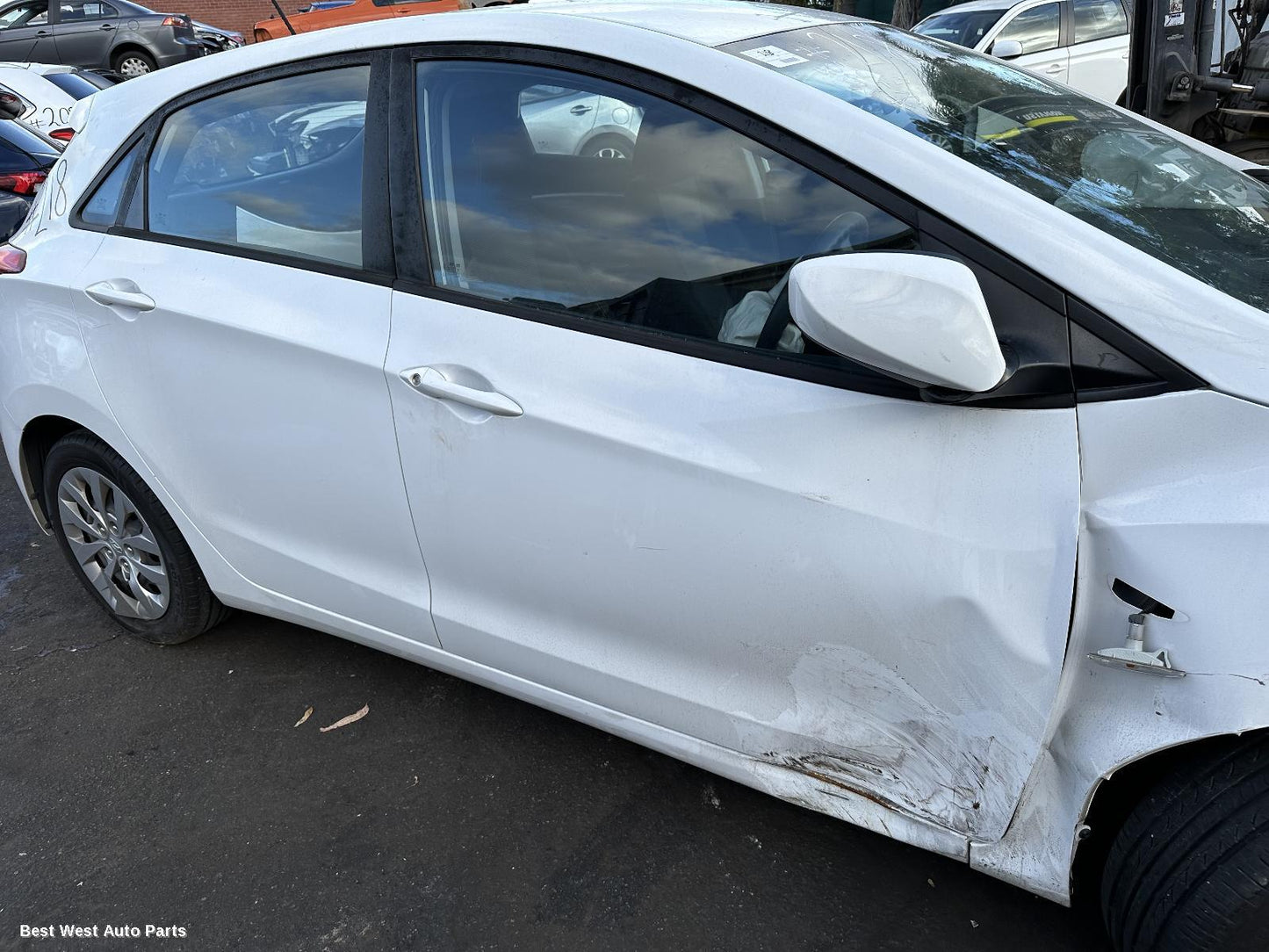 2016 HYUNDAI I30 RIGHT_REAR_DOOR_SLIDING