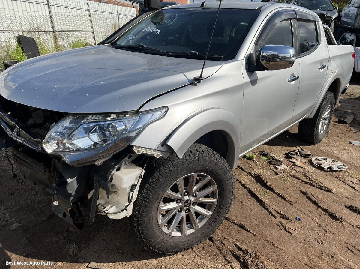 2017 MITSUBISHI TRITON Rear Drive Shaft