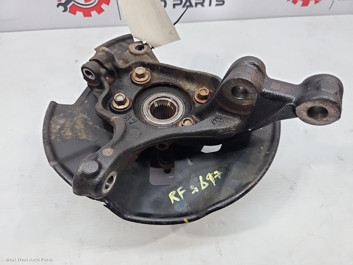 2014 MAZDA CX5 Right Front Hub Assembly