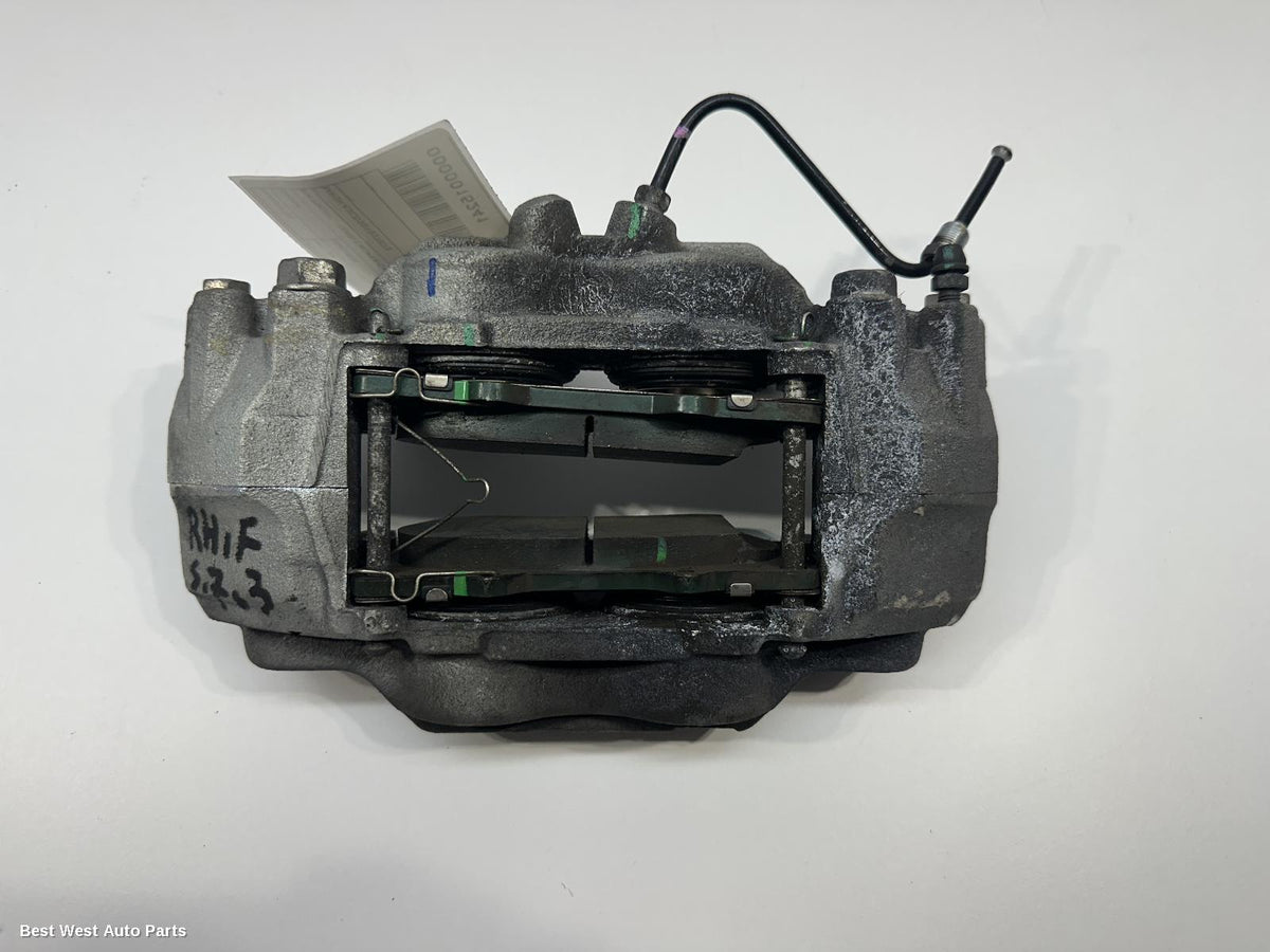 2024 TOYOTA HILUX Caliper