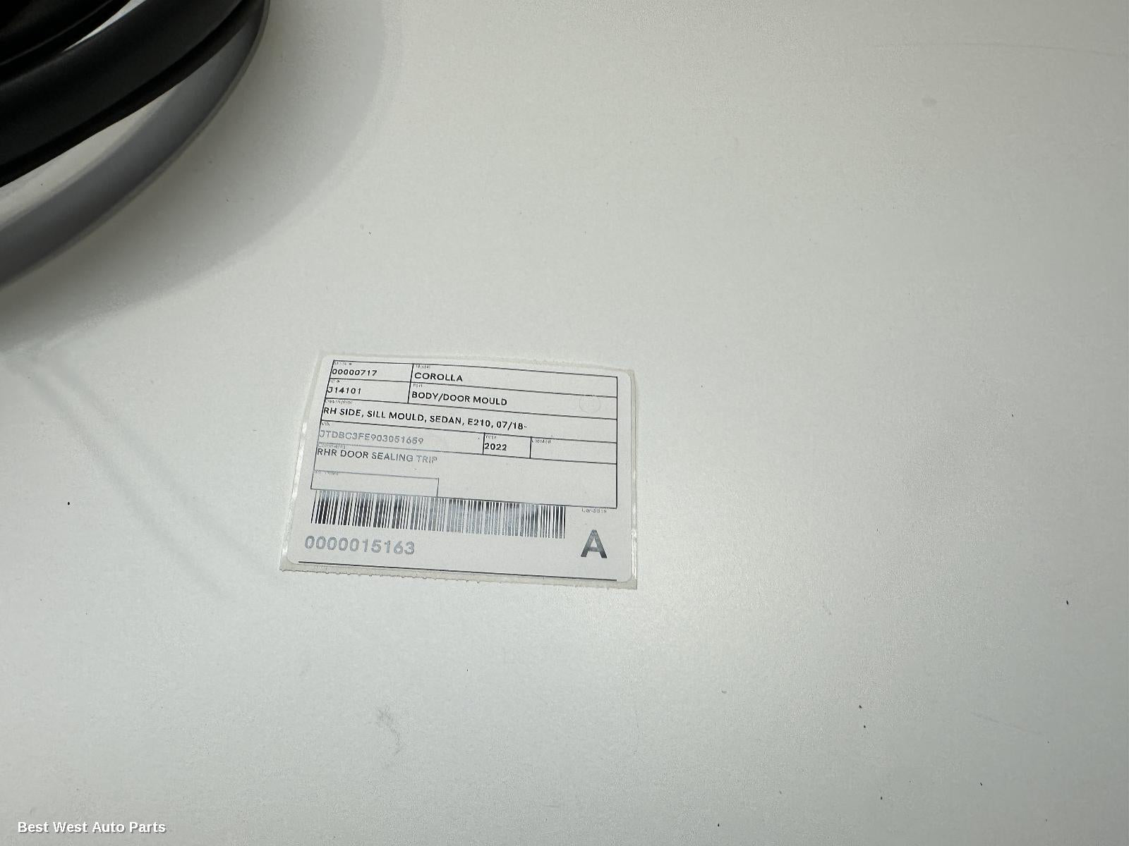2022 TOYOTA COROLLA Body/Door Mould